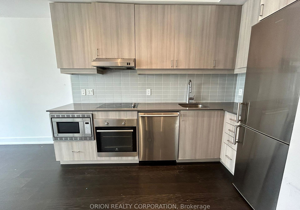 7-kenaston-gardens-north-york-ontario-c13440164