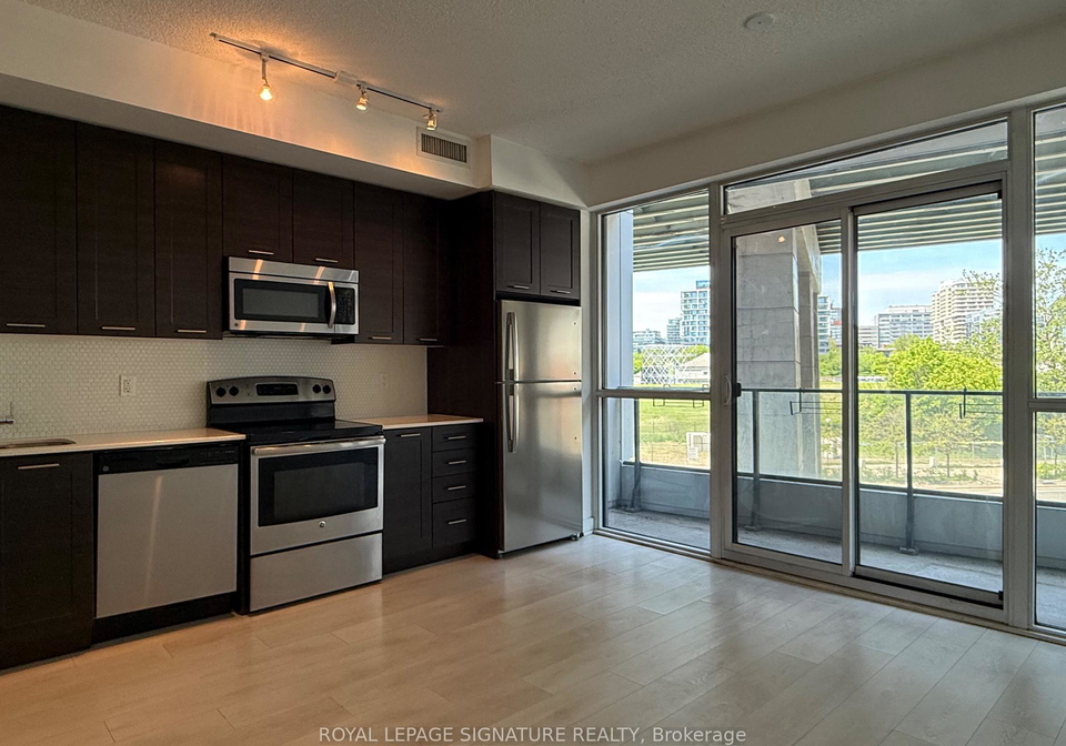50-bruyeres-mews-toronto-ontario-c13440274