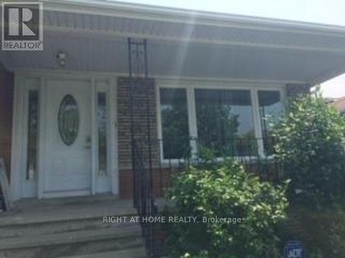 9-chalet-upper-road-north-york-ontario-c13440460