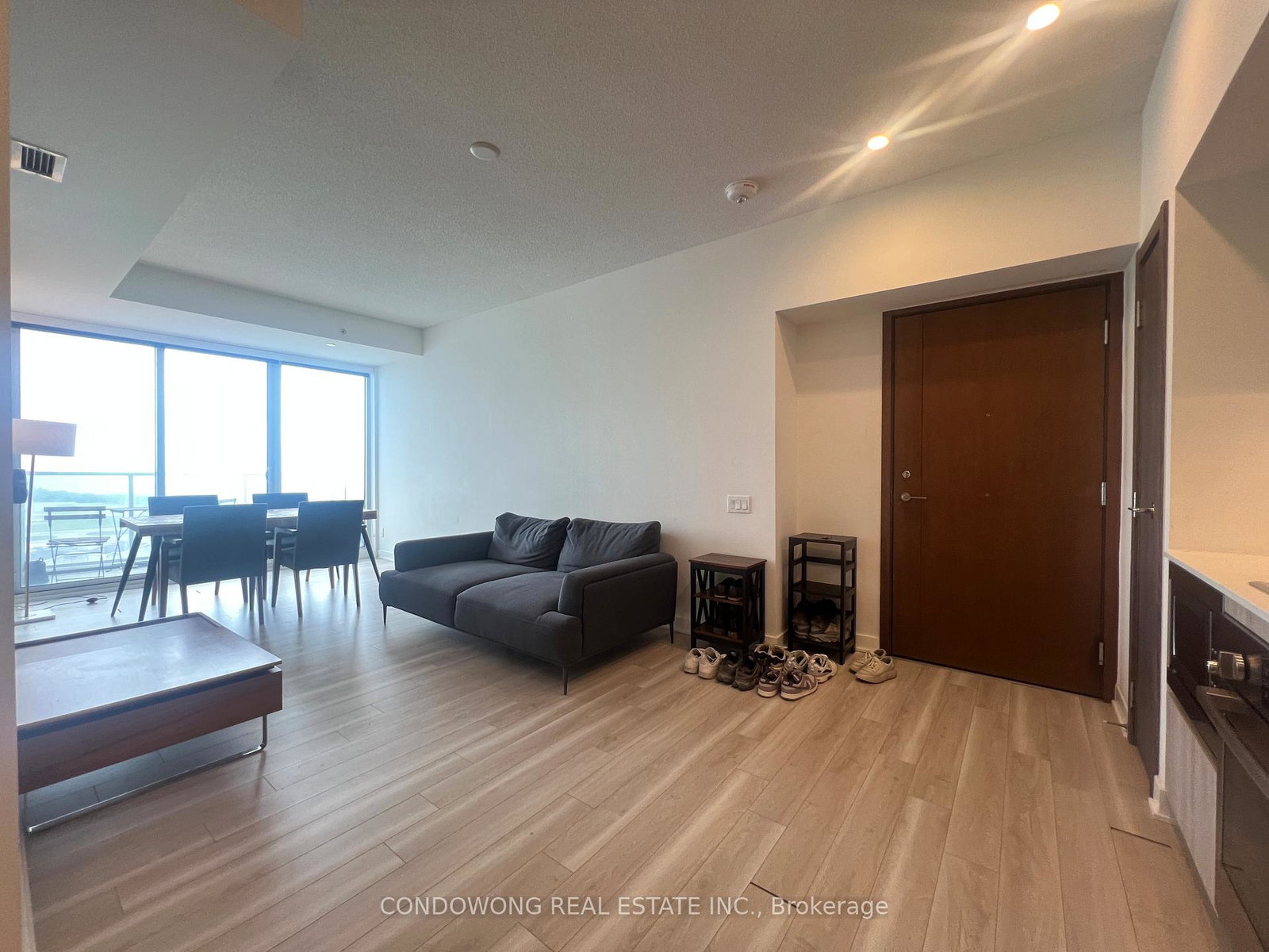 17-bathurst-street-toronto-ontario-c13440604
