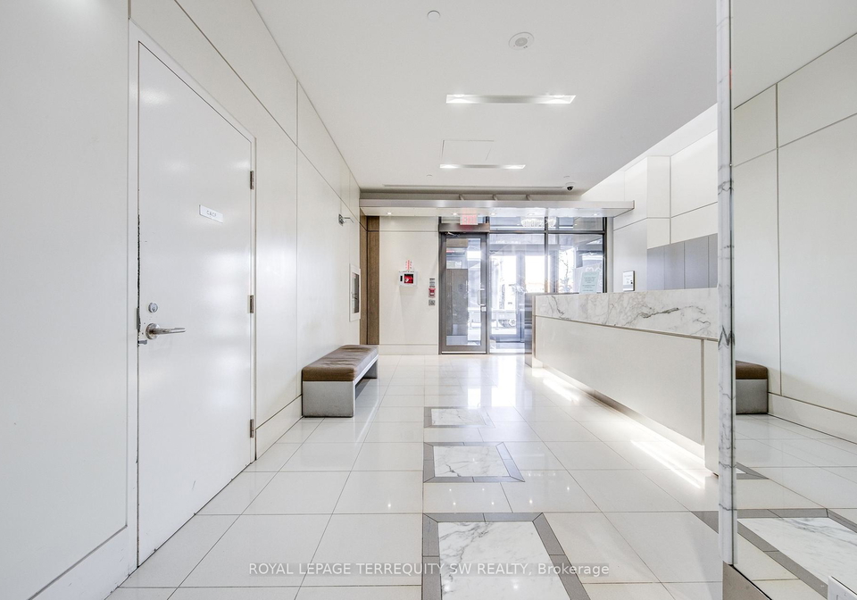 500-st-clair-avenue-w-toronto-ontario-c13440654