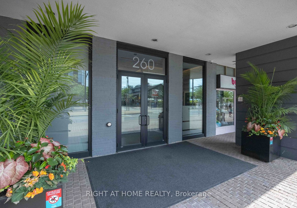 260-queens-quay-w-toronto-ontario-c13441018