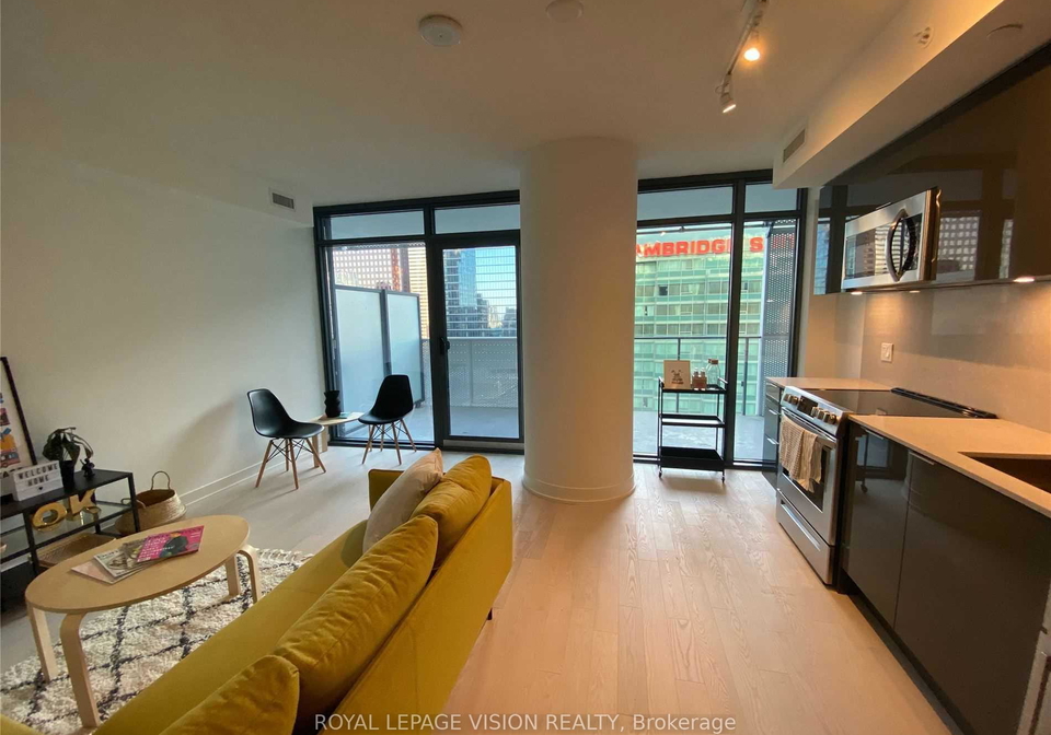 25-richmond-street-toronto-ontario-c13441032