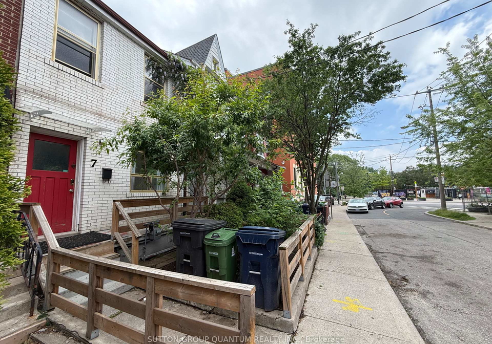 7-casimir-street-toronto-ontario-c13441120