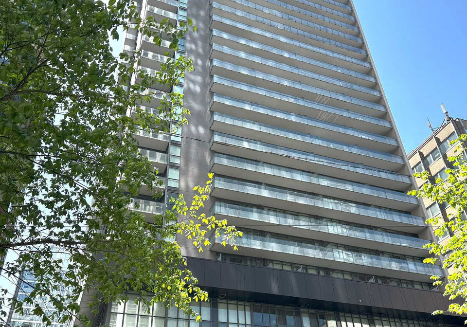 770-bay-street-toronto-ontario-c13441186