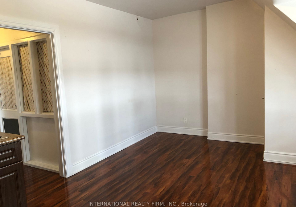 197-dundas-street-e-toronto-ontario-c13441218