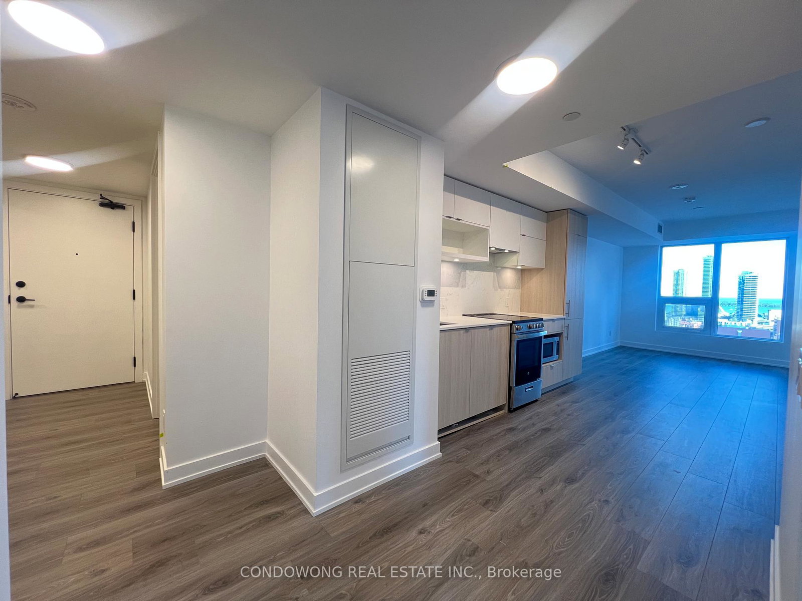 100-queen-street-e-toronto-ontario-c13441272