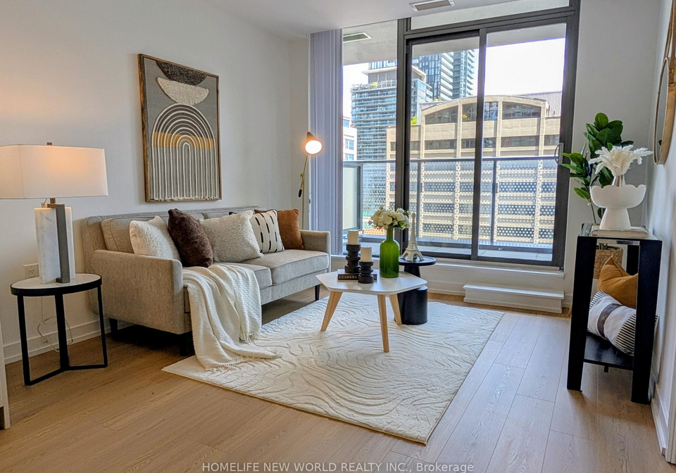 11-wellesley-street-w-toronto-ontario-c13441312