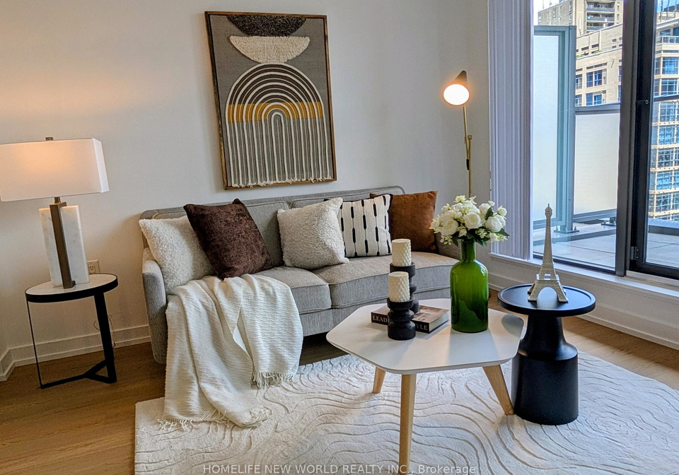 11-wellesley-street-w-toronto-ontario-c13441312