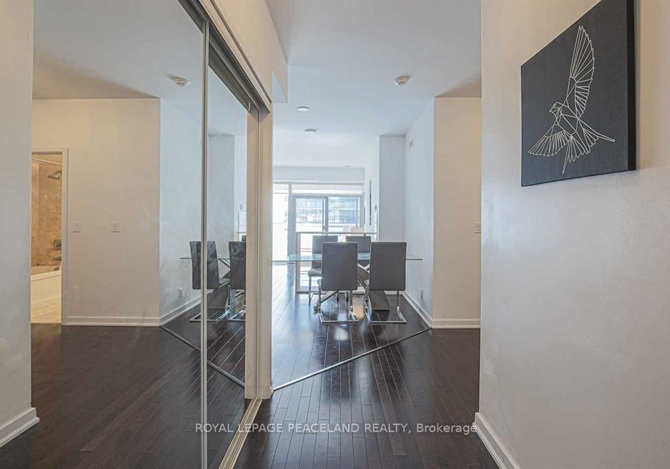 12-york-street-toronto-ontario-c13441334