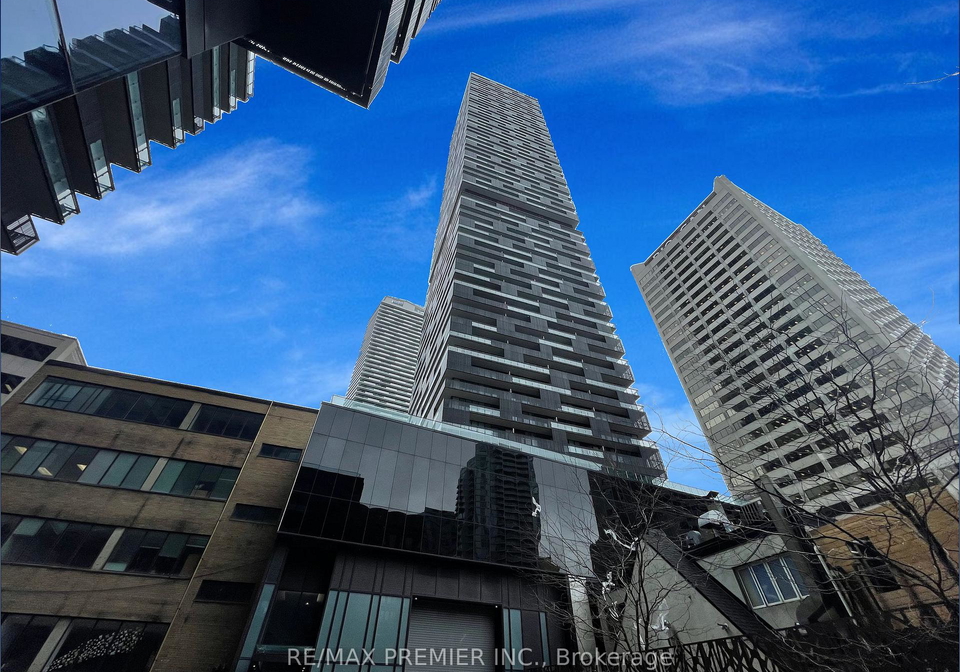 8-eglinton-avenue-e-toronto-ontario-c13441338