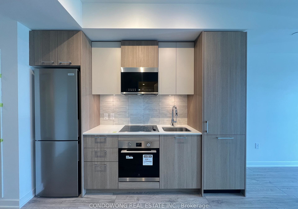 10-oak-street-toronto-ontario-c13441350