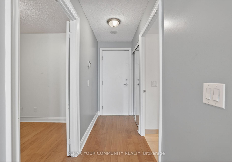 25-greenview-avenue-toronto-ontario-c13441442