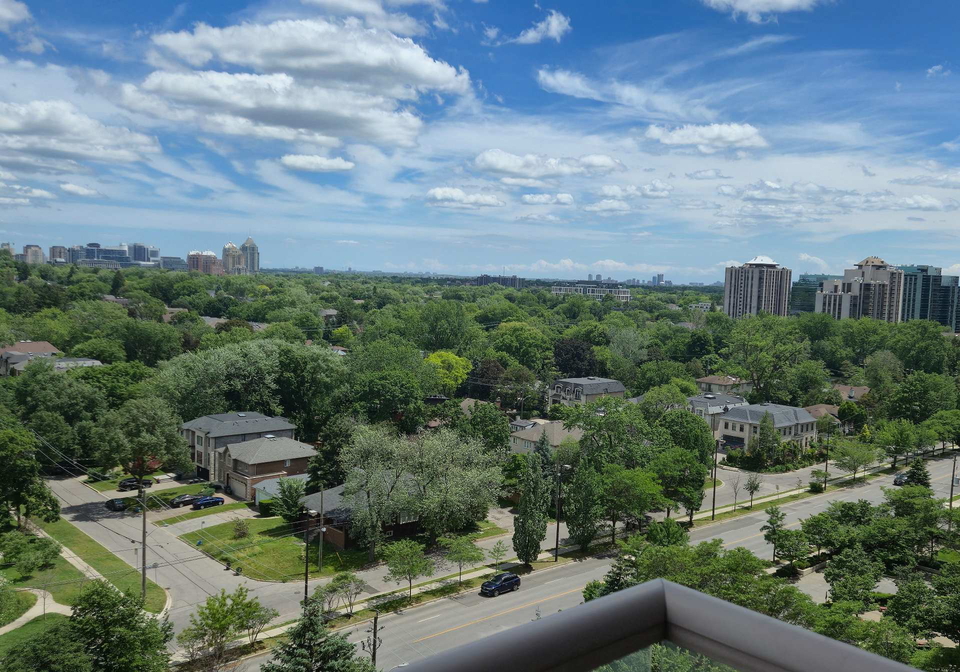 18-hillcrest-avenue-north-york-ontario-c13441602
