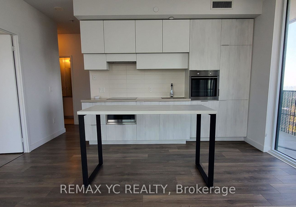 8-eglinton-avenue-e-toronto-ontario-c13441604