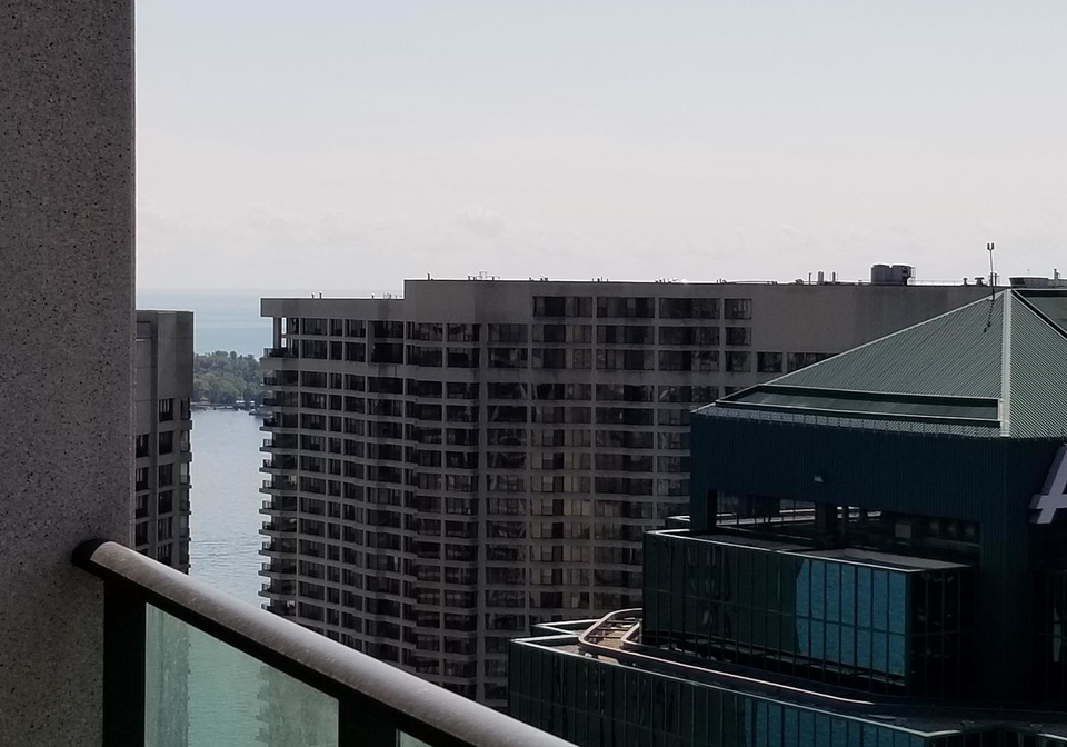 33-bay-street-toronto-ontario-c13441798