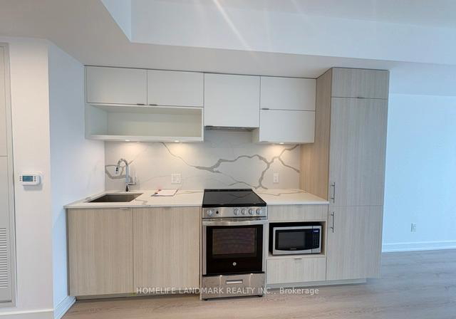 100-queen-street-e-toronto-ontario-c13441804