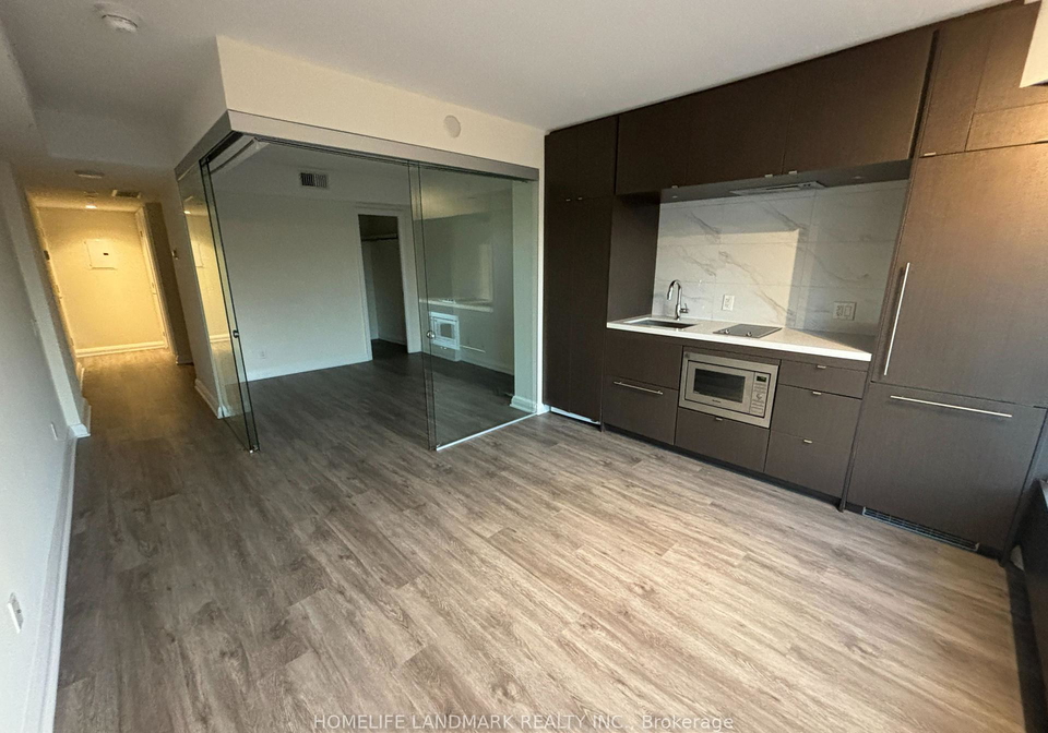 155-yorkville-avenue-toronto-ontario-c13441844