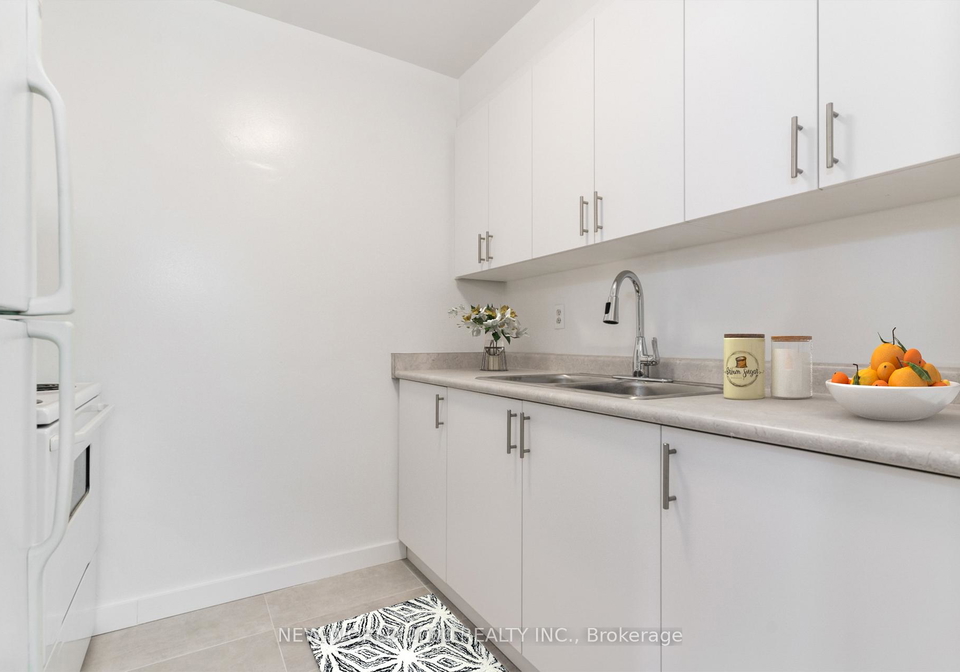 485-eglinton-avenue-e-toronto-ontario-c13442006