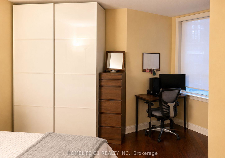 633-bay-street-toronto-ontario-c13442018