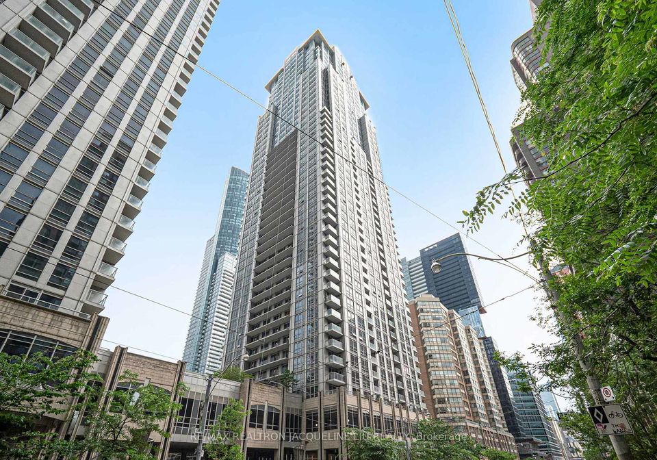 761-bay-street-toronto-ontario-c13442238