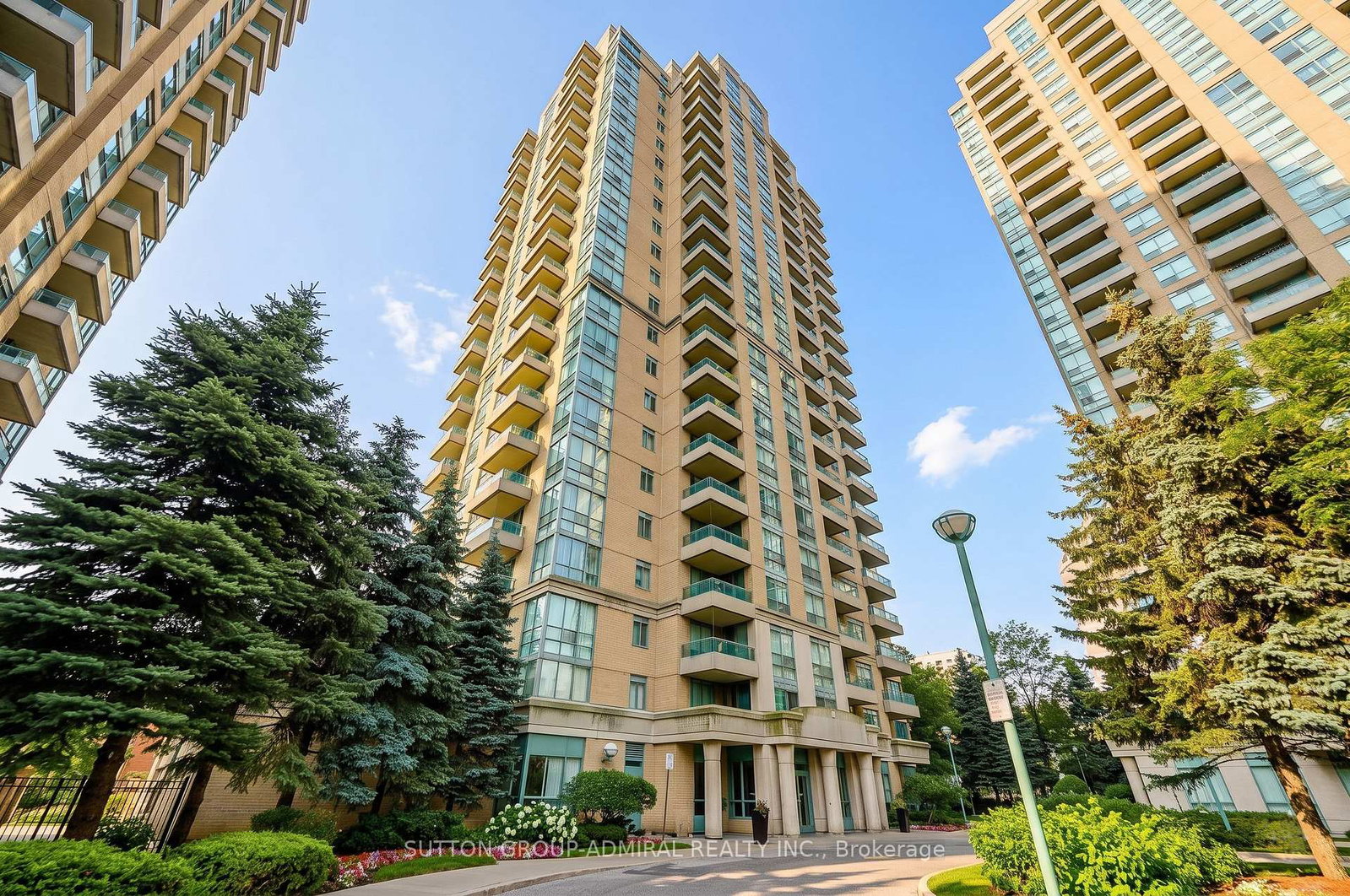 3-pemberton-avenue-north-york-ontario-c13442288