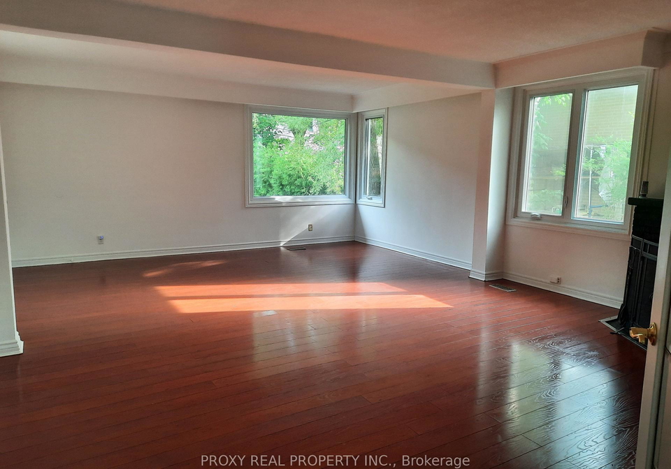 205-maplehurst-avenue-e-north-york-ontario-c13442296