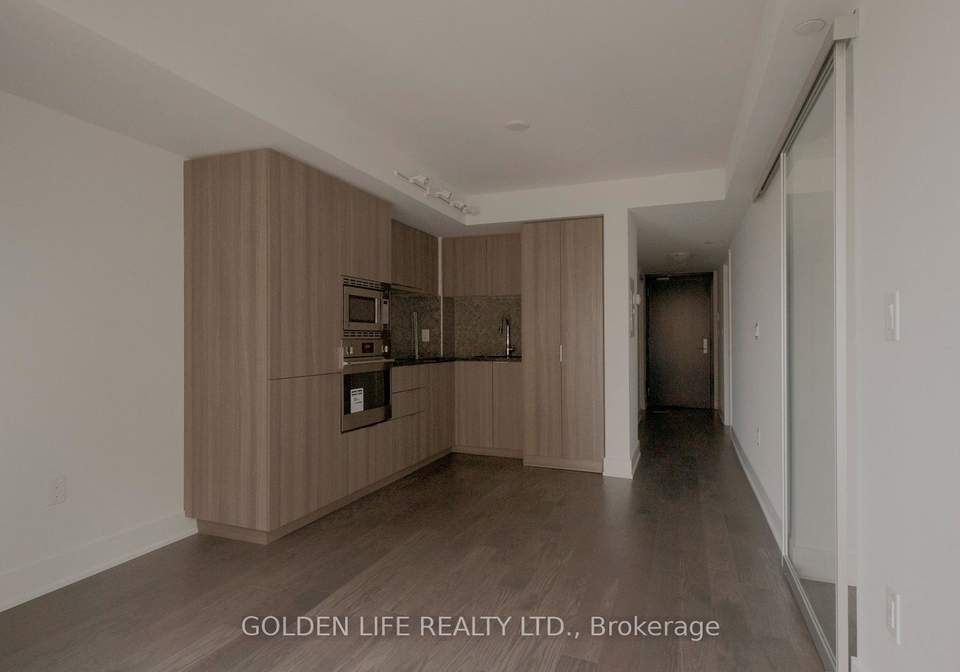 955-bay-street-toronto-ontario-c13442362