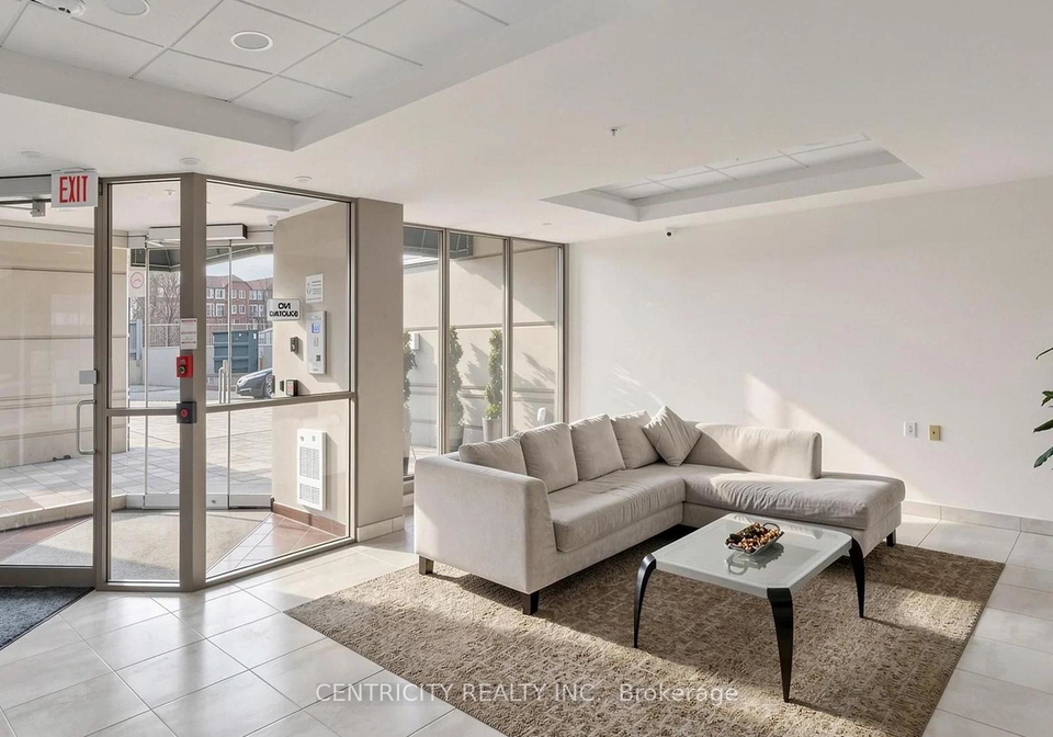 920-sheppard-avenue-w-toronto-ontario-c13442508