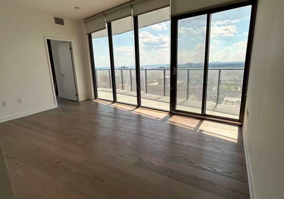 11-wellesley-street-w-toronto-ontario-c13442674