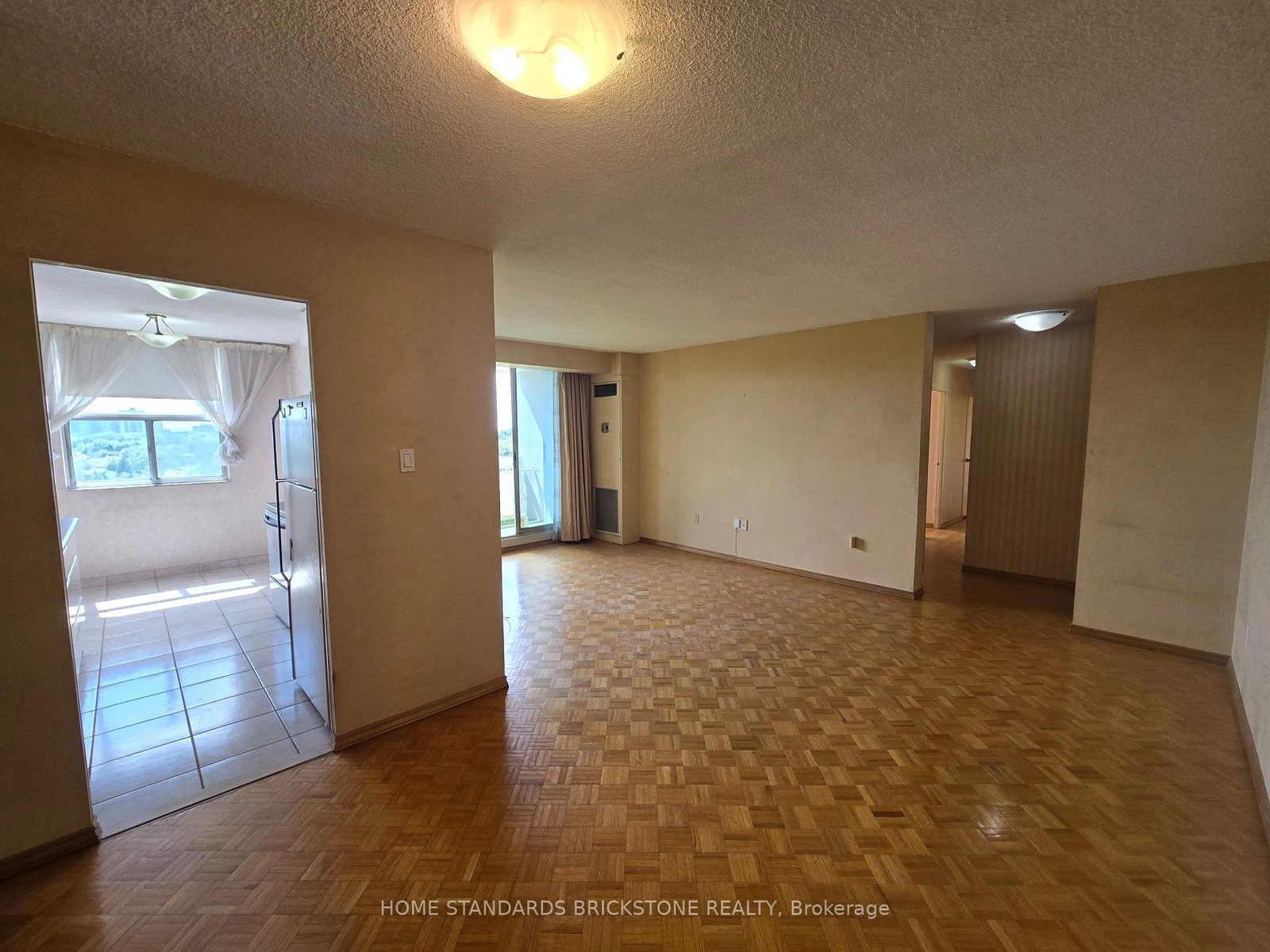 205-hilda-avenue-toronto-ontario-c13442688