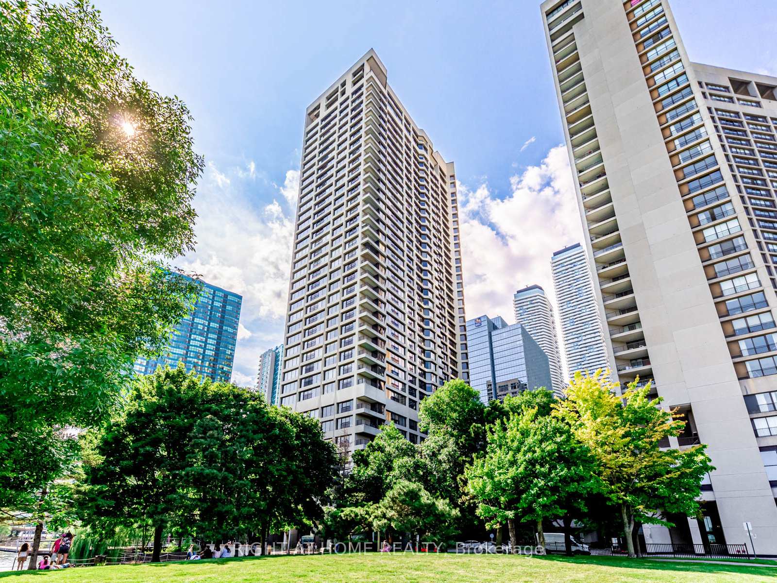 65-harbour-square-toronto-ontario-c13442708