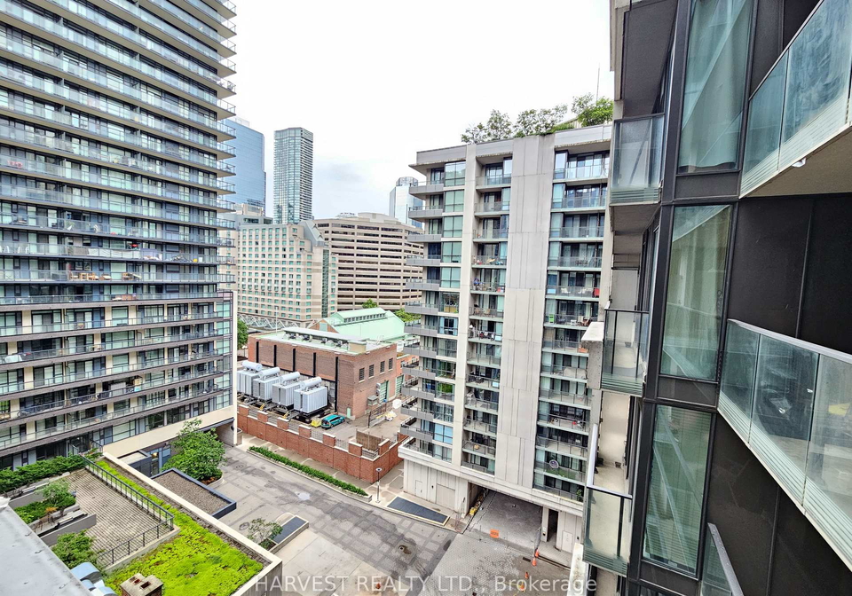 111-elizabeth-street-toronto-ontario-c13442758