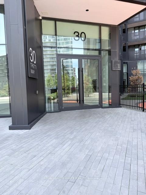 30-tretti-way-toronto-ontario-c13442842