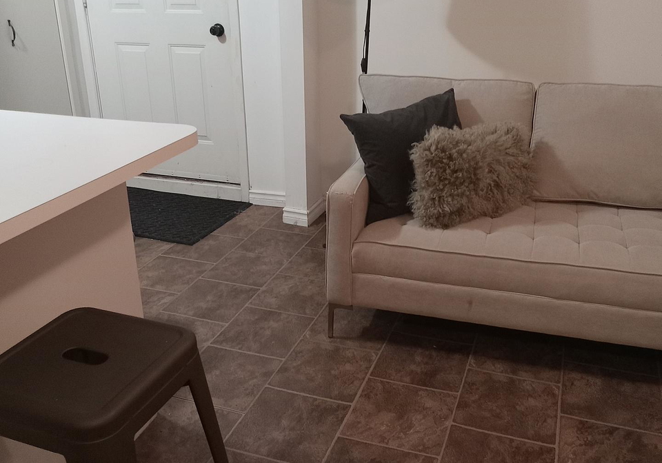 645-hillsdale-avenue-e-toronto-ontario-c13442882