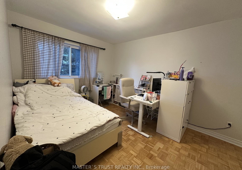 7castlebury-crescent-north-york-ontario-c13443014