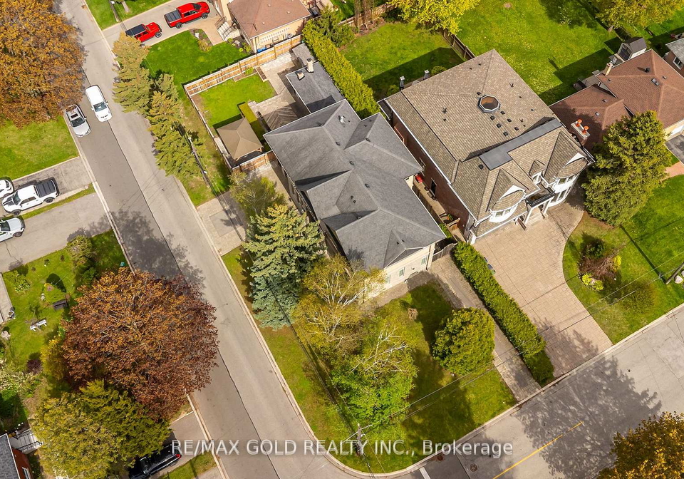 1-lissom-crescent-toronto-ontario-c13443130