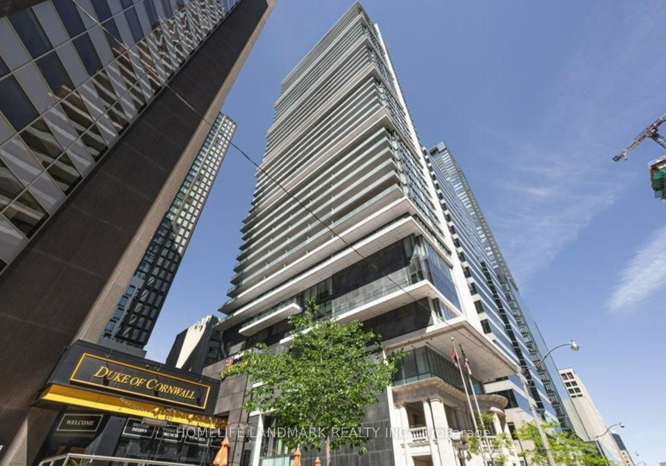 426-university-avenue-toronto-ontario-c13443158