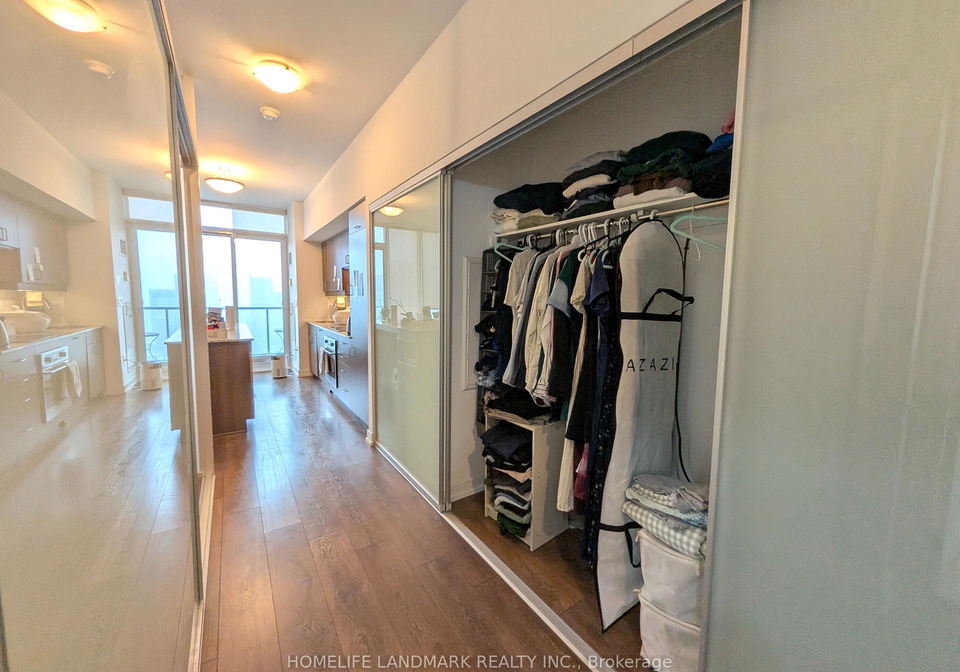 426-university-avenue-toronto-ontario-c13443158