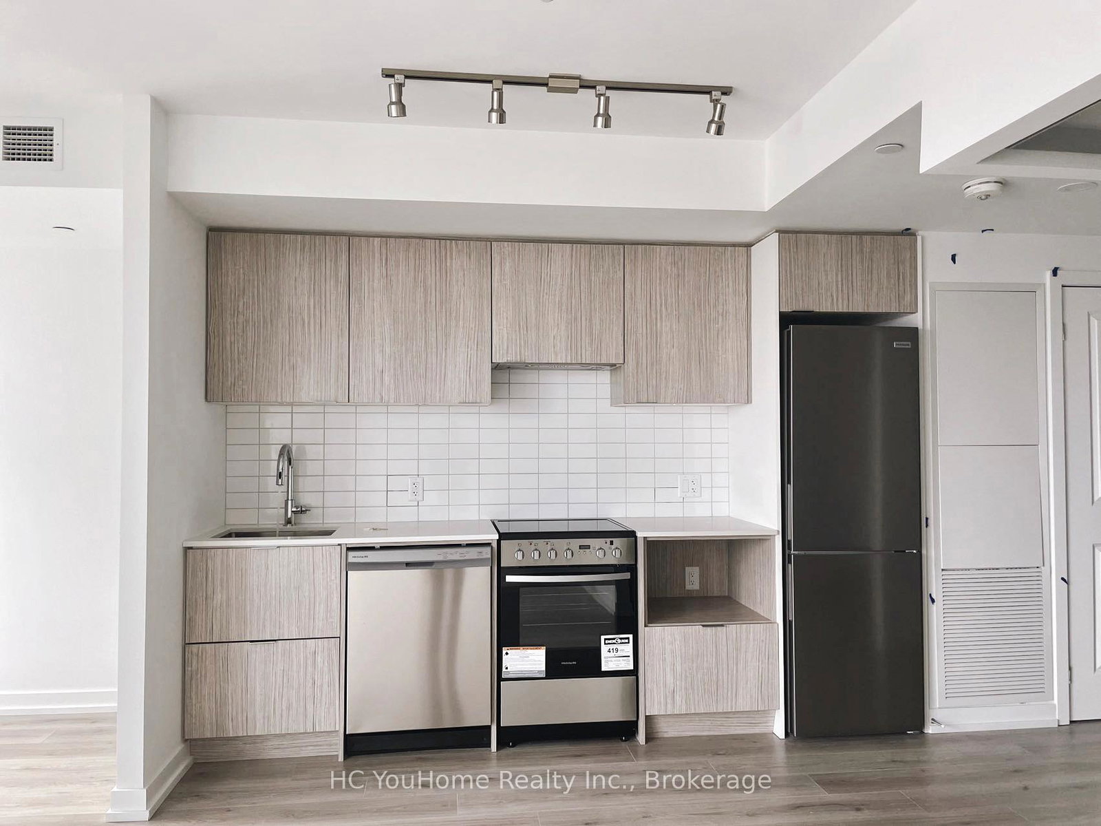 395-bloor-street-e-toronto-ontario-c13443190