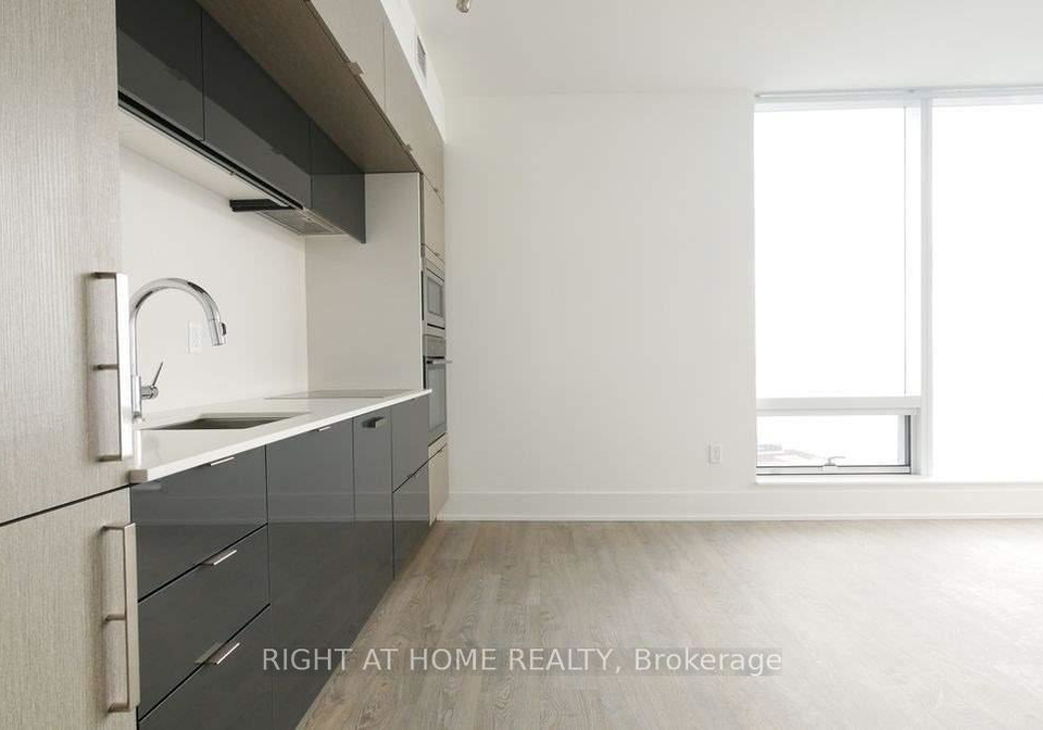 10-york-street-toronto-ontario-c13443384