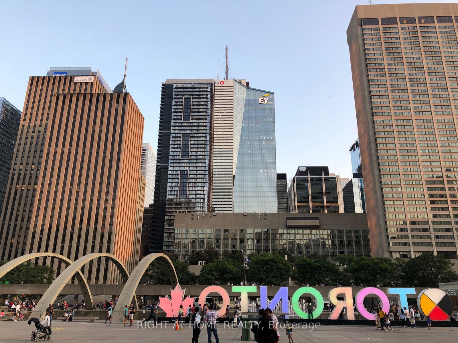 70-temperance-street-toronto-ontario-c13443436