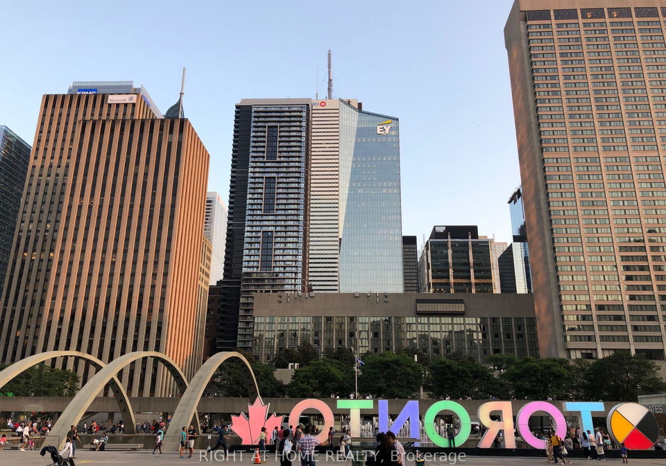 70-temperance-street-toronto-ontario-c13443436