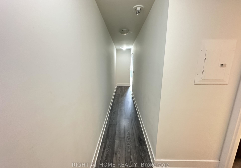 188-fairview-mall-drive-north-york-ontario-c13443526