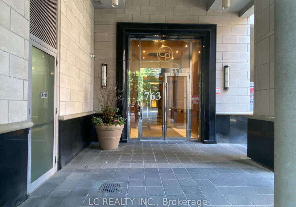 763-bay-street-toronto-ontario-c13443572