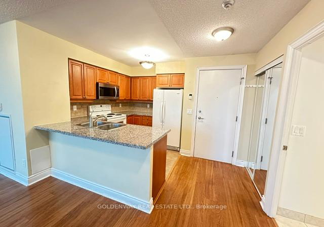 15-greenview-avenue-toronto-ontario-c13443576