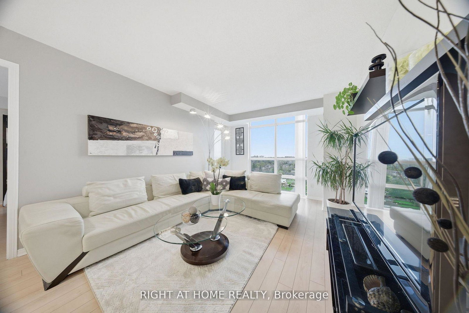 233-beecroft-road-toronto-ontario-c13443728