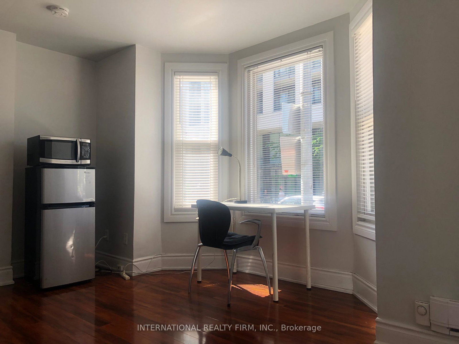 197-dundas-street-e-toronto-ontario-c13443792