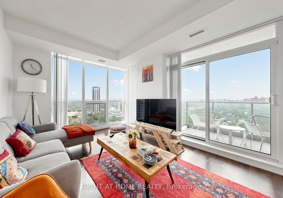 17-anndale-drive-north-york-ontario-c13444022