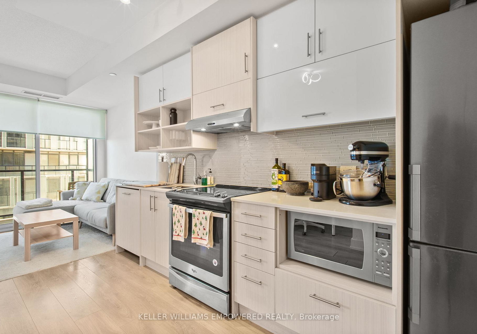 128-fairview-mall-drive-north-york-ontario-c13444260
